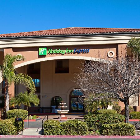 Holiday Inn Express Temecula By Ihg Exterior foto