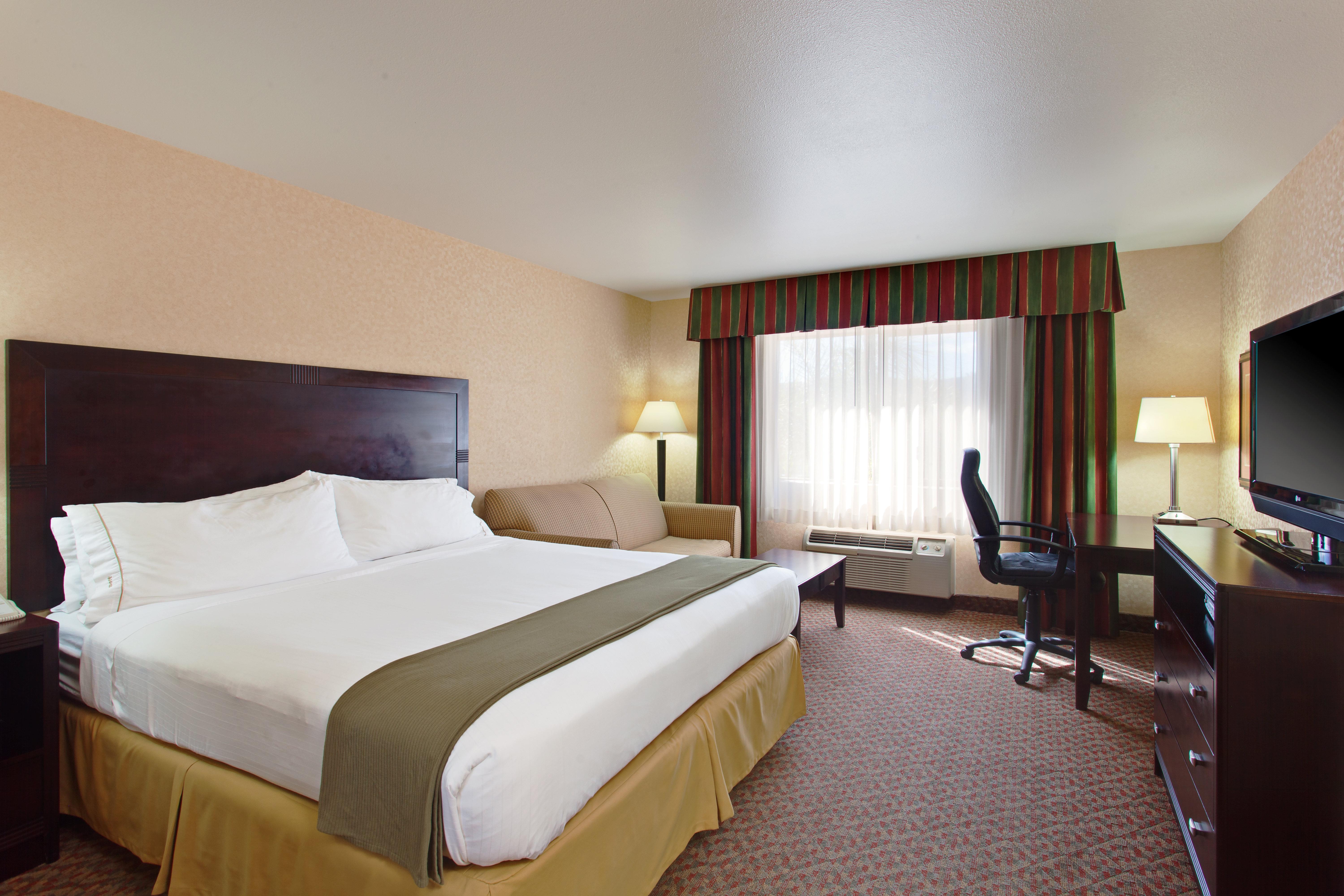 Holiday Inn Express Temecula By Ihg Exterior foto