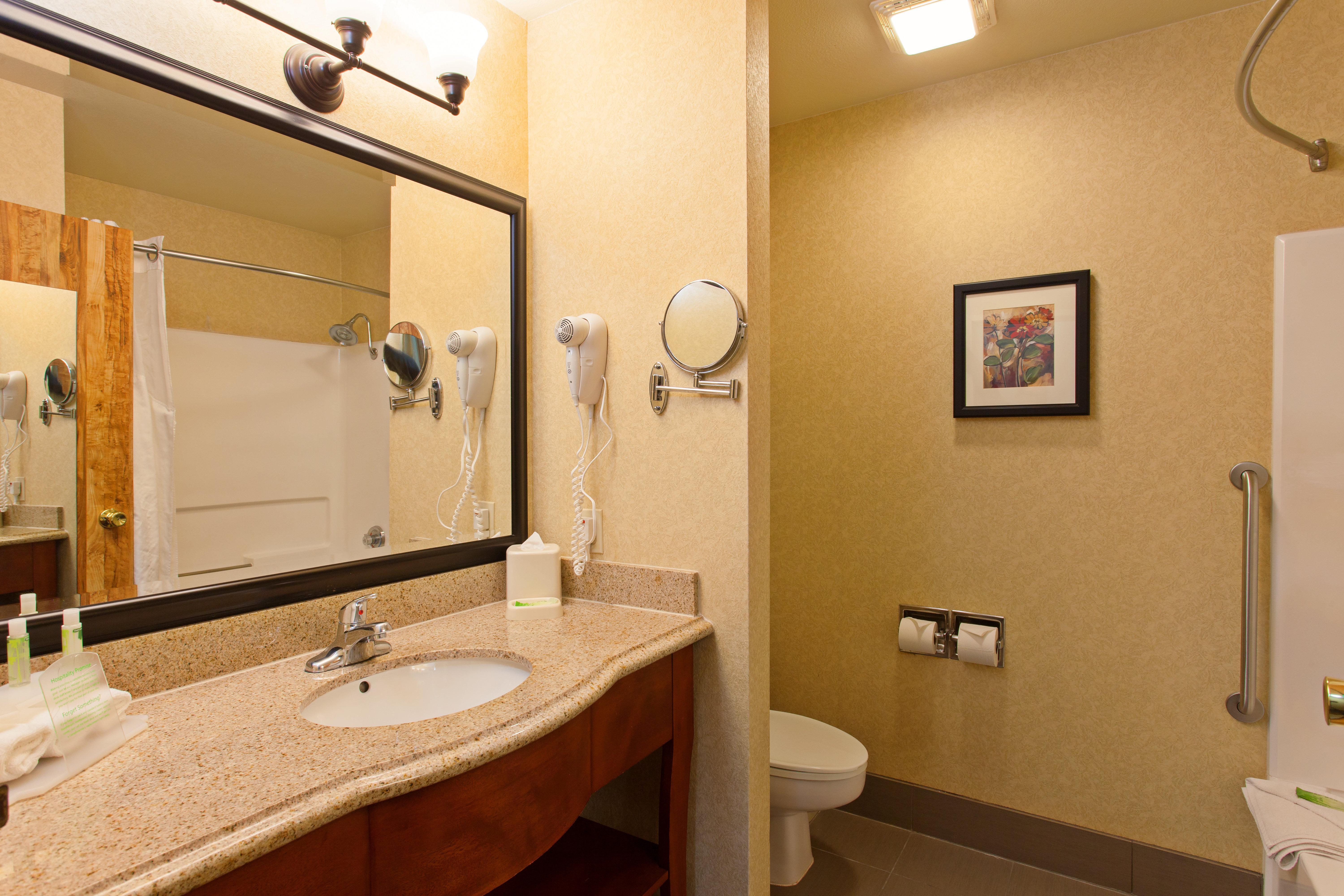 Holiday Inn Express Temecula By Ihg Exterior foto