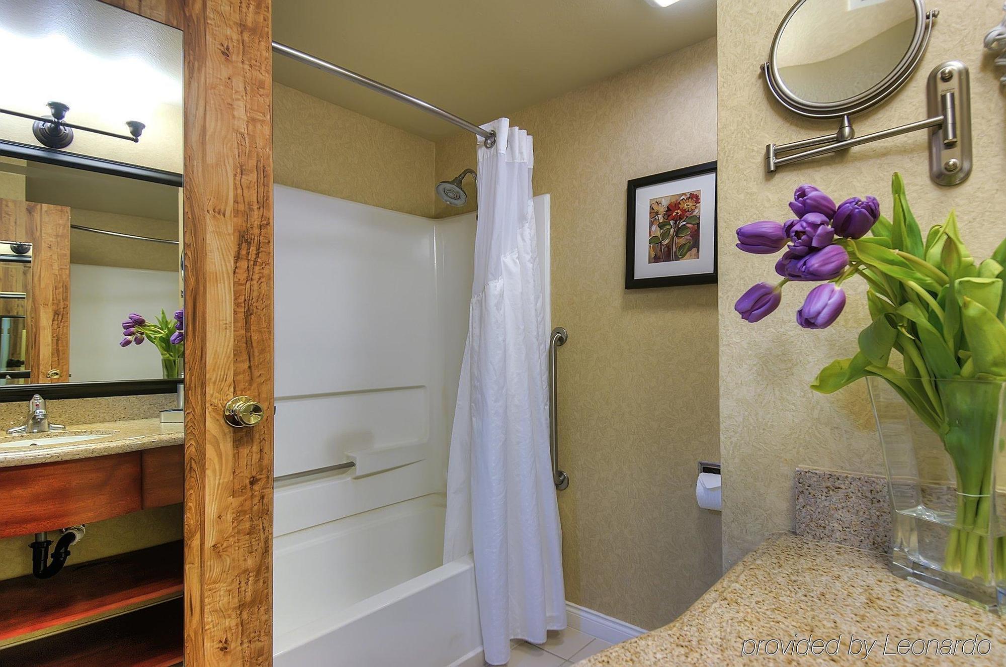 Holiday Inn Express Temecula By Ihg Exterior foto